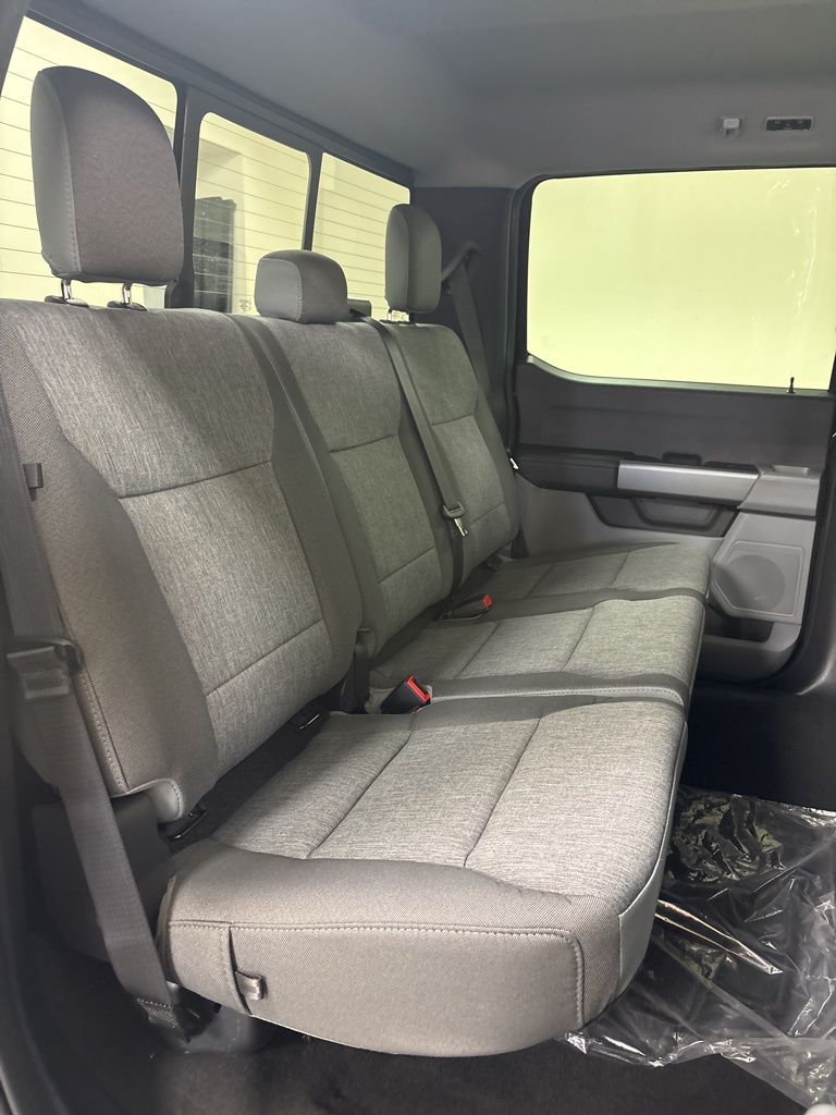 2026 Ford F-350 Super Duty XL - Photo 32