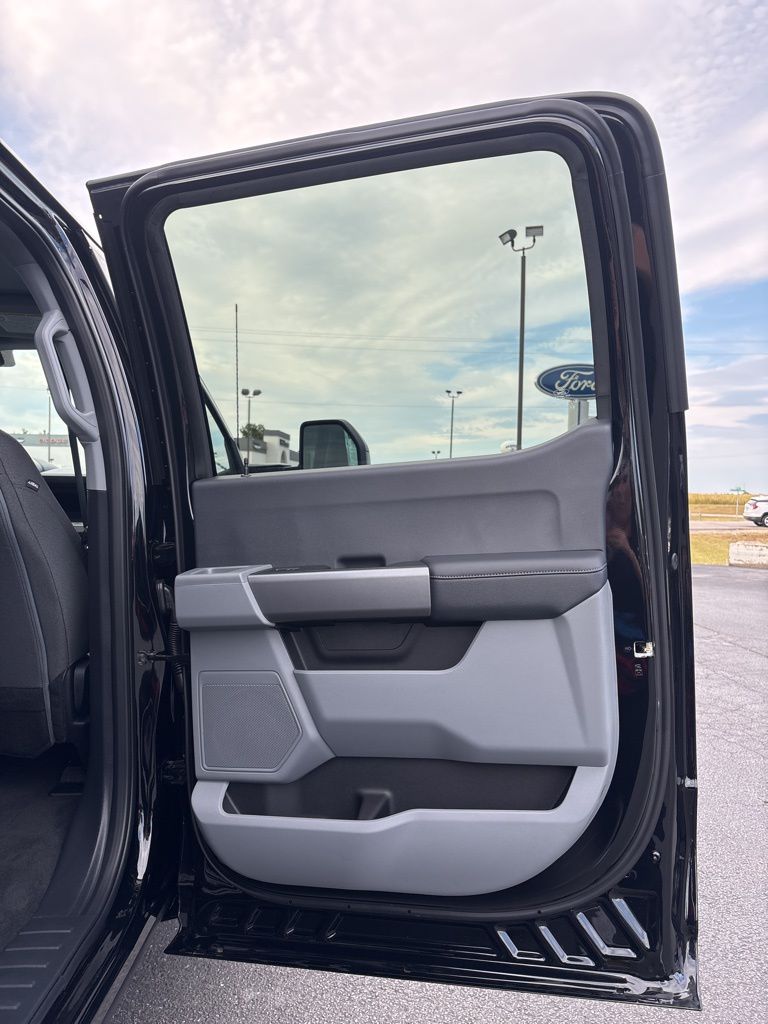 2026 Ford F-250 Super Duty XL - Photo 42