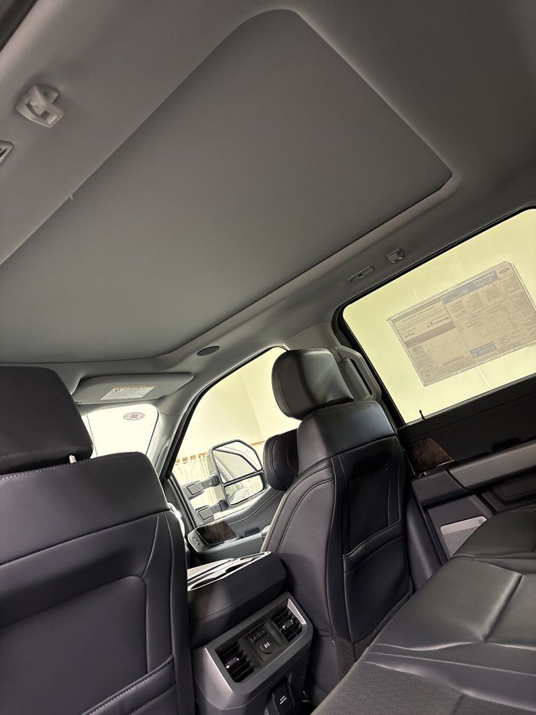 2026 Ford F-350 Super Duty Lariat - Photo 24