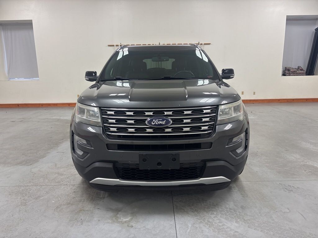 Used 2016 Ford Explorer XLT SUV