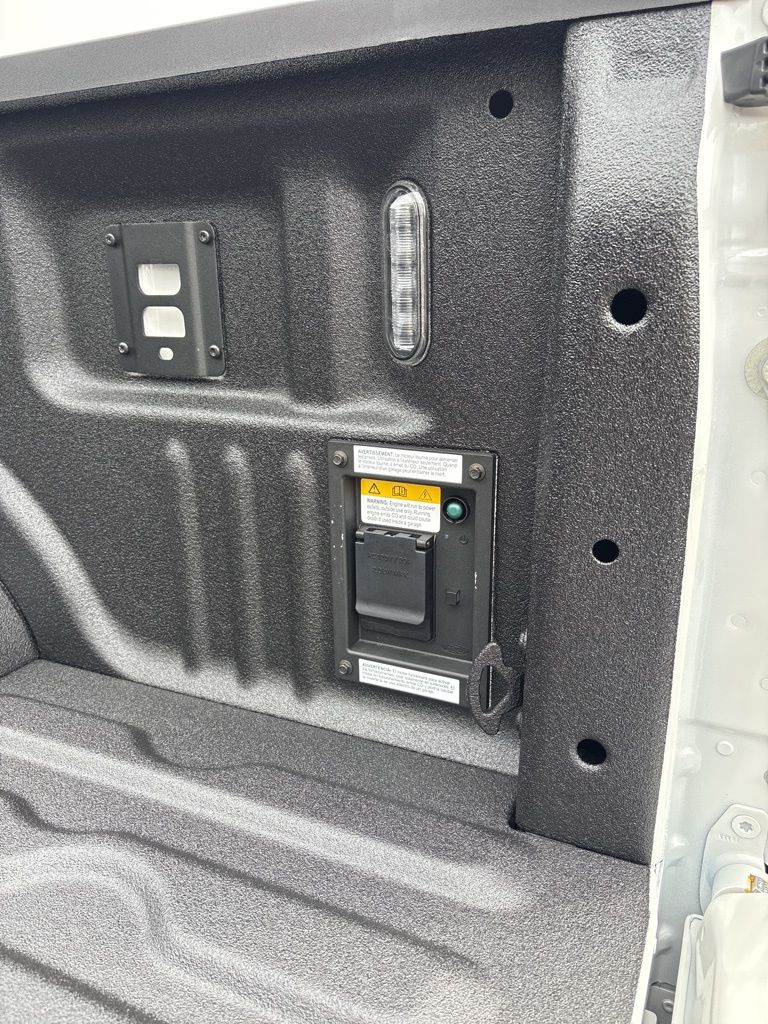 2026 Ford F-350 Super Duty Platinum - Photo 31