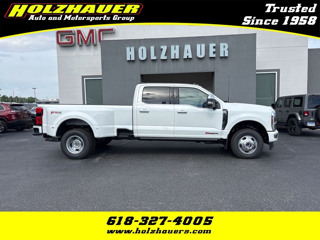 2026 Ford F-350 Platinum 4x4 Crew Cab 8' Box DRW's photo
