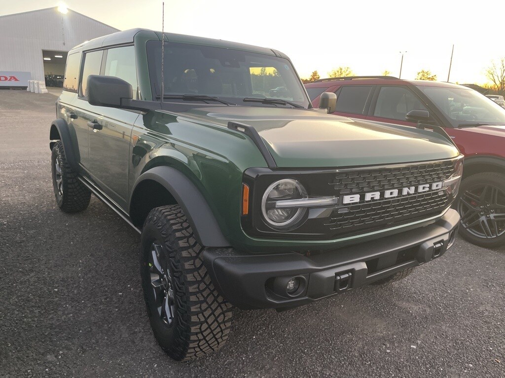 New 2025 Ford Bronco Badlands SUV