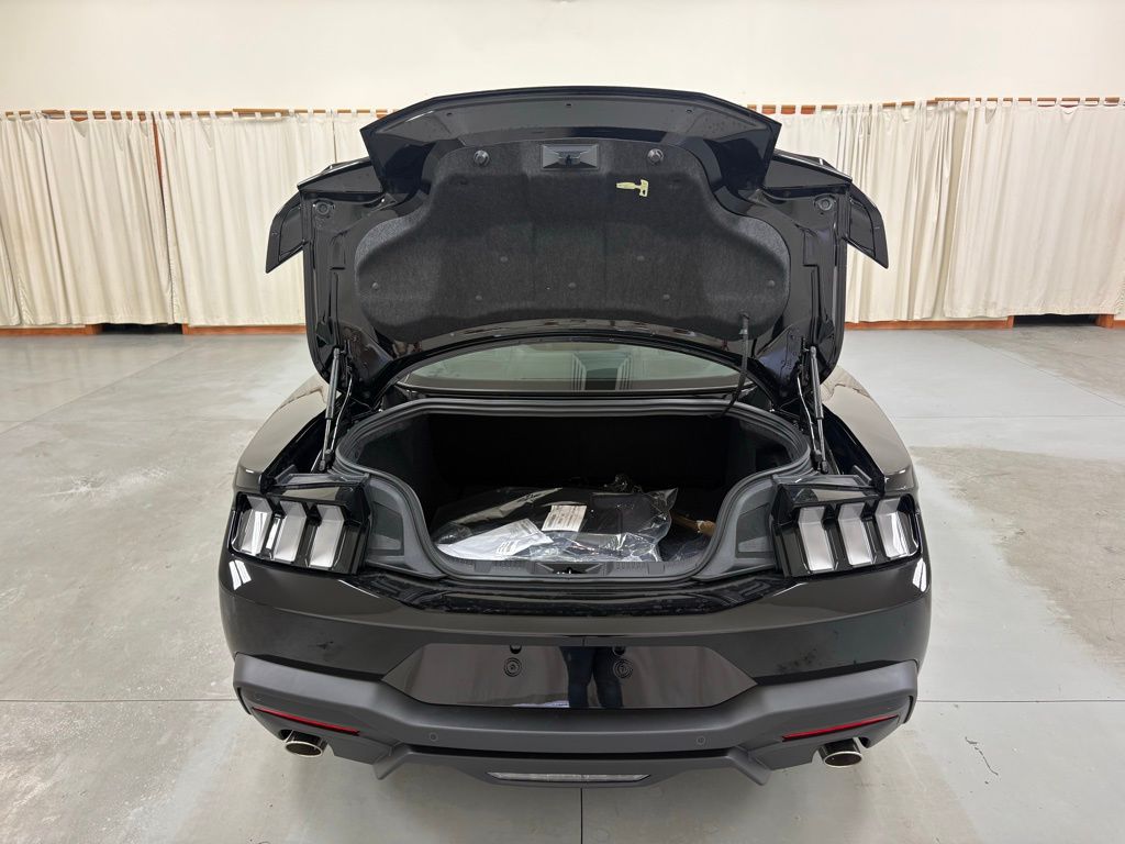 2026 Ford Mustang GT Premium Fastback - Photo 18
