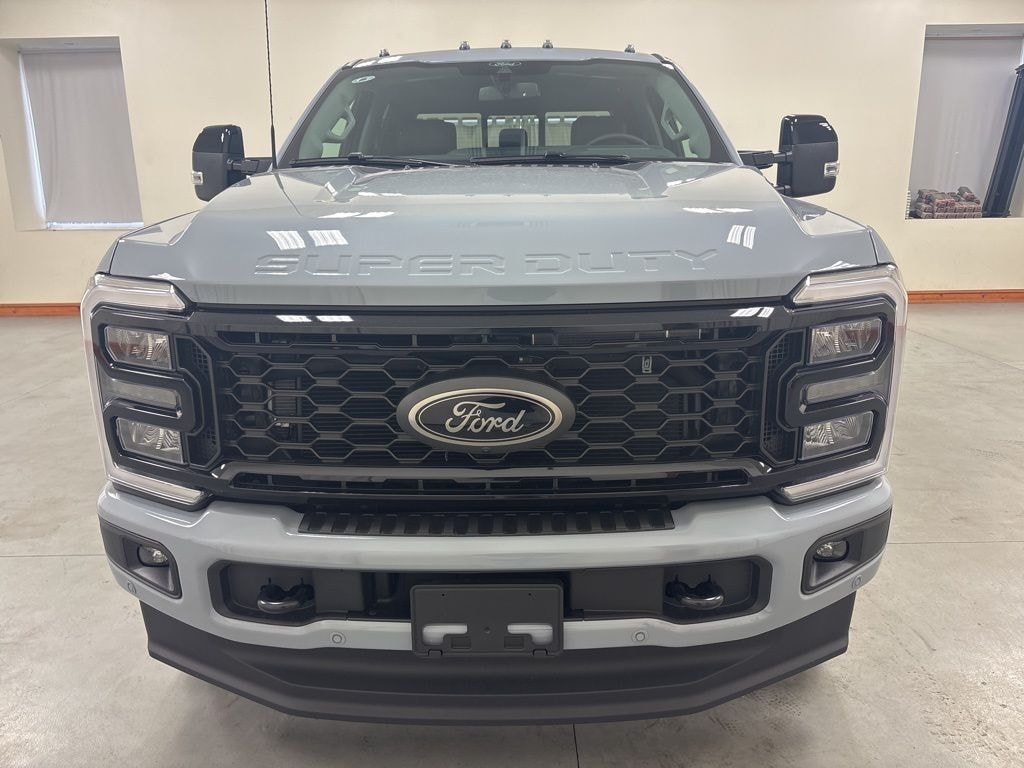 New 2026 Ford F-350 Lariat Truck