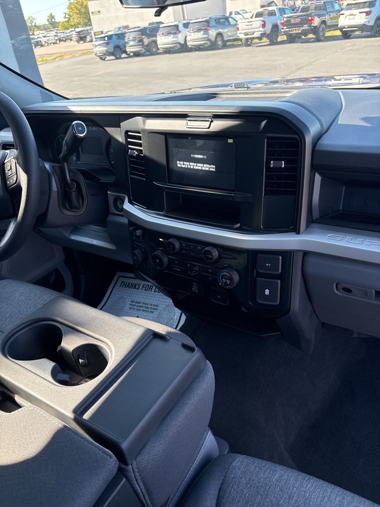 2026 Ford F-350 Super Duty XL - Photo 33