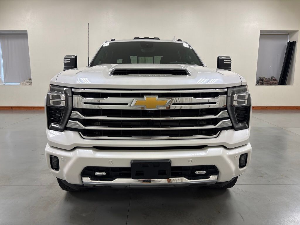 Used 2024 Chevrolet Silverado 2500HD High Country Truck