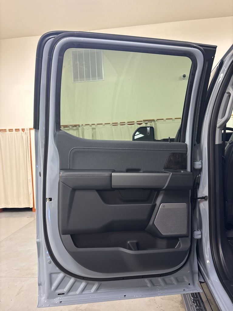 2026 Ford F-250 Super Duty Lariat - Photo 25
