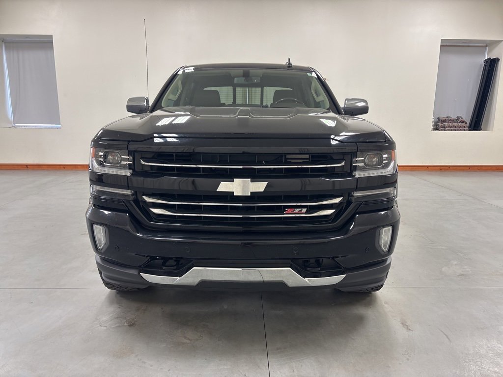 2018 Chevrolet Silverado 1500 LTZ photo 3