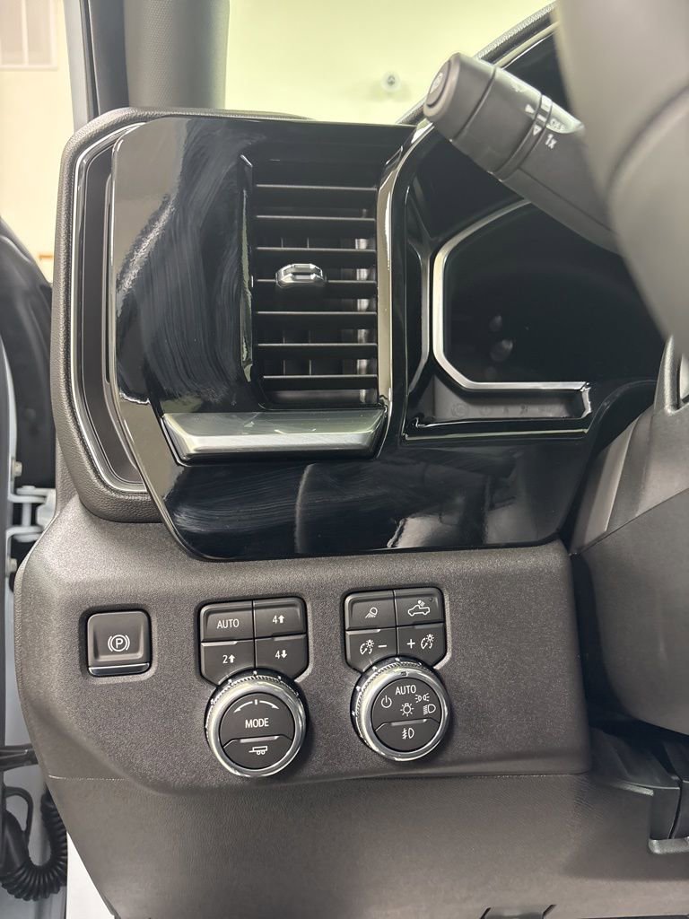 2026 GMC Sierra 2500HD SLT - Photo 10