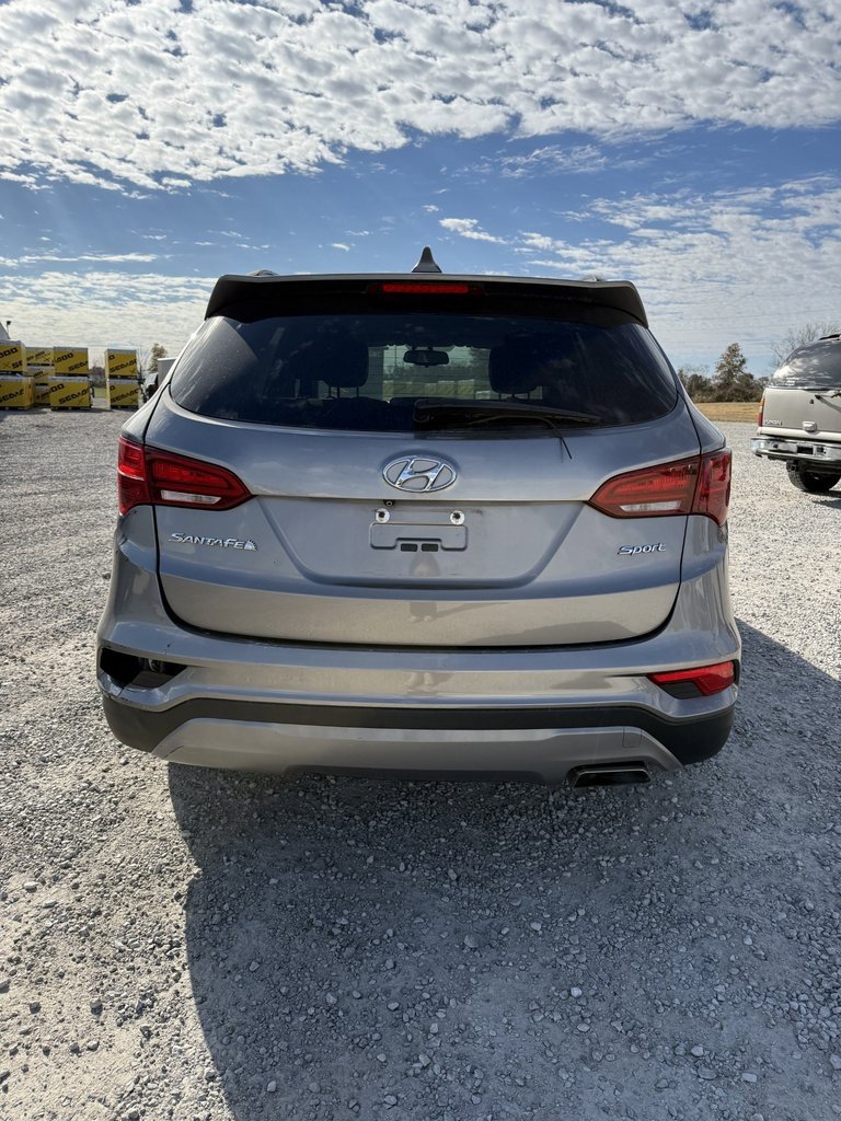 2017 Hyundai Santa Fe Sport photo 3