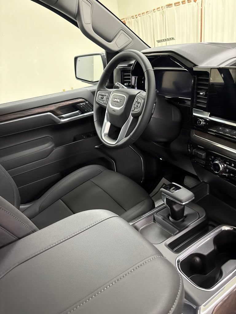 2026 GMC Sierra 1500 SLT - Photo 21