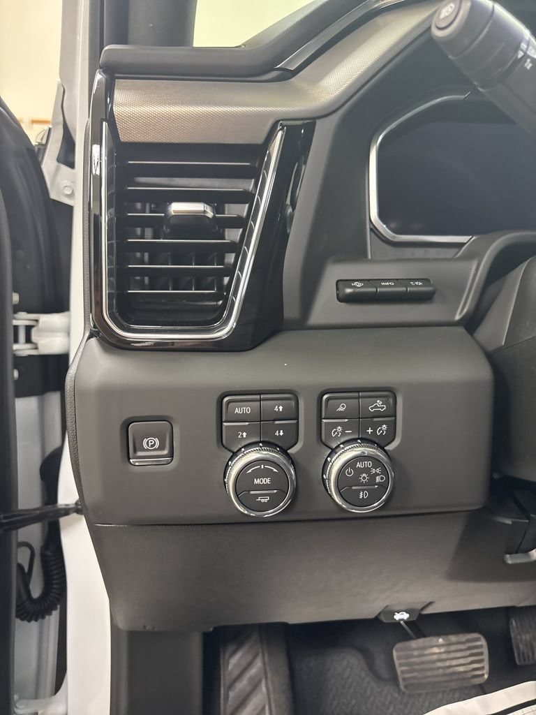 2026 GMC Sierra 2500HD Denali - Photo 10