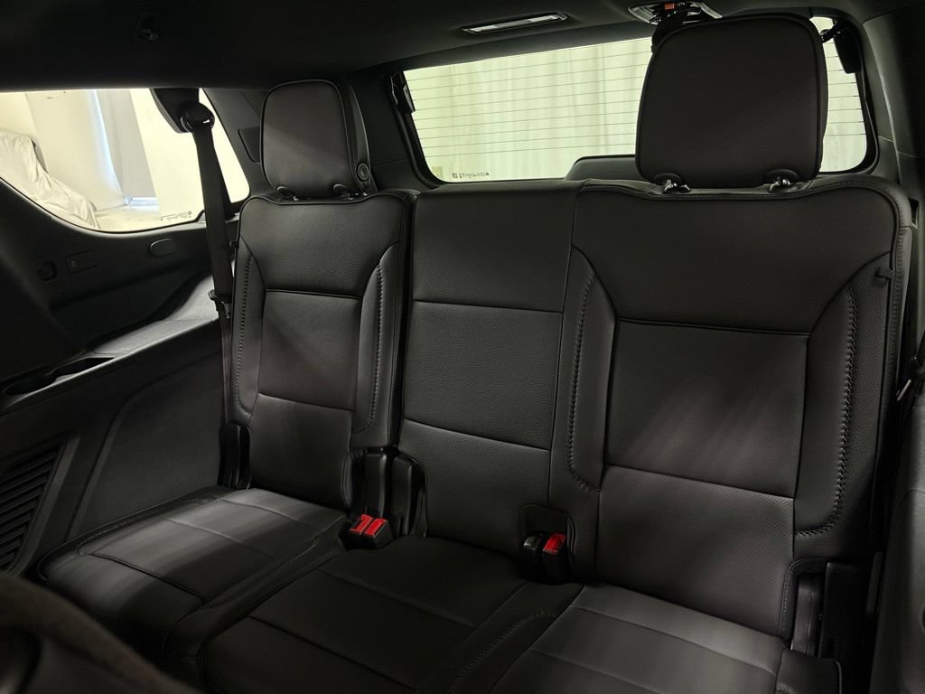 2026 GMC Yukon Denali - Photo 25
