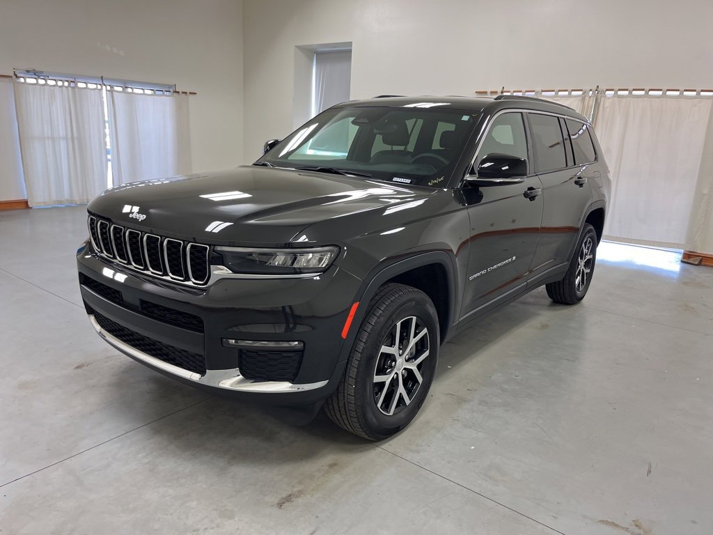 2024 Jeep Grand Cherokee Limited photo 4