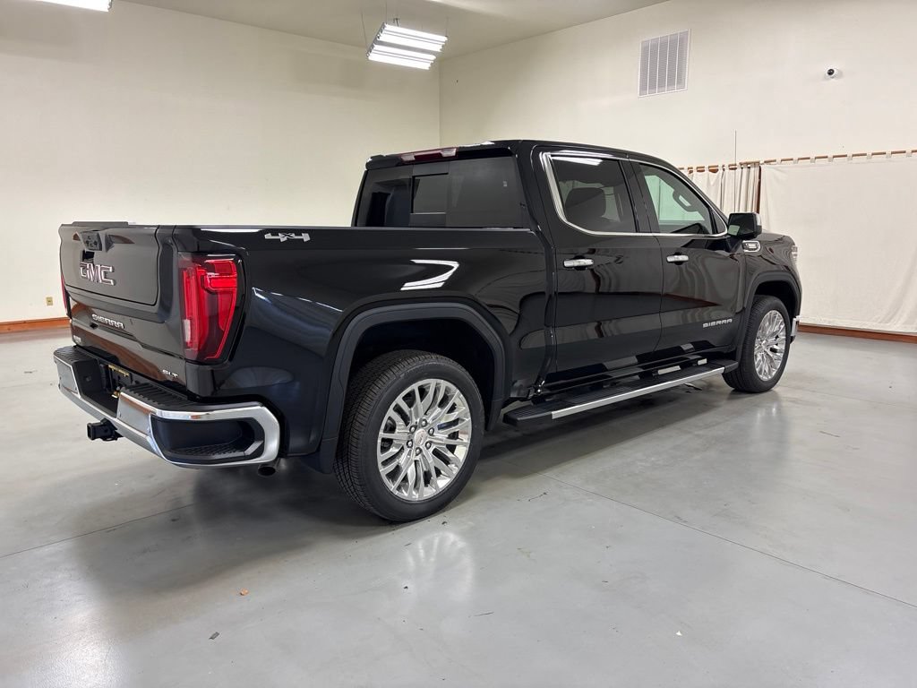 2026 GMC Sierra 1500 SLT - Photo 8