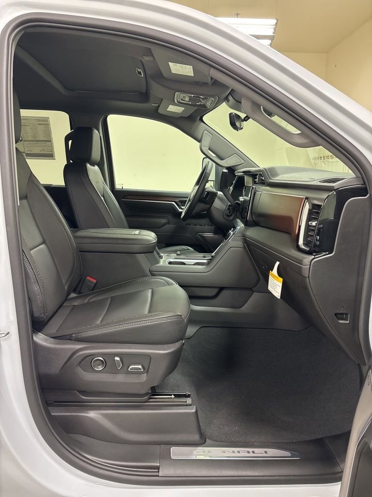 2026 GMC Sierra 2500HD Denali - Photo 37