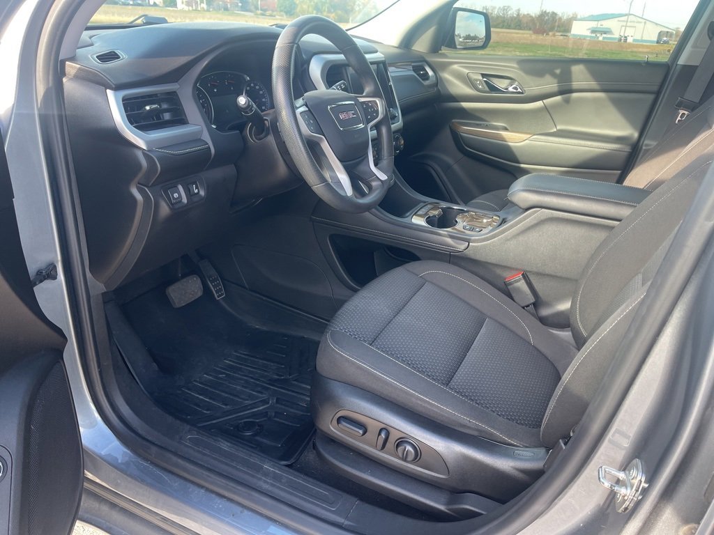 2021 Gmc Acadia SLE photo 2