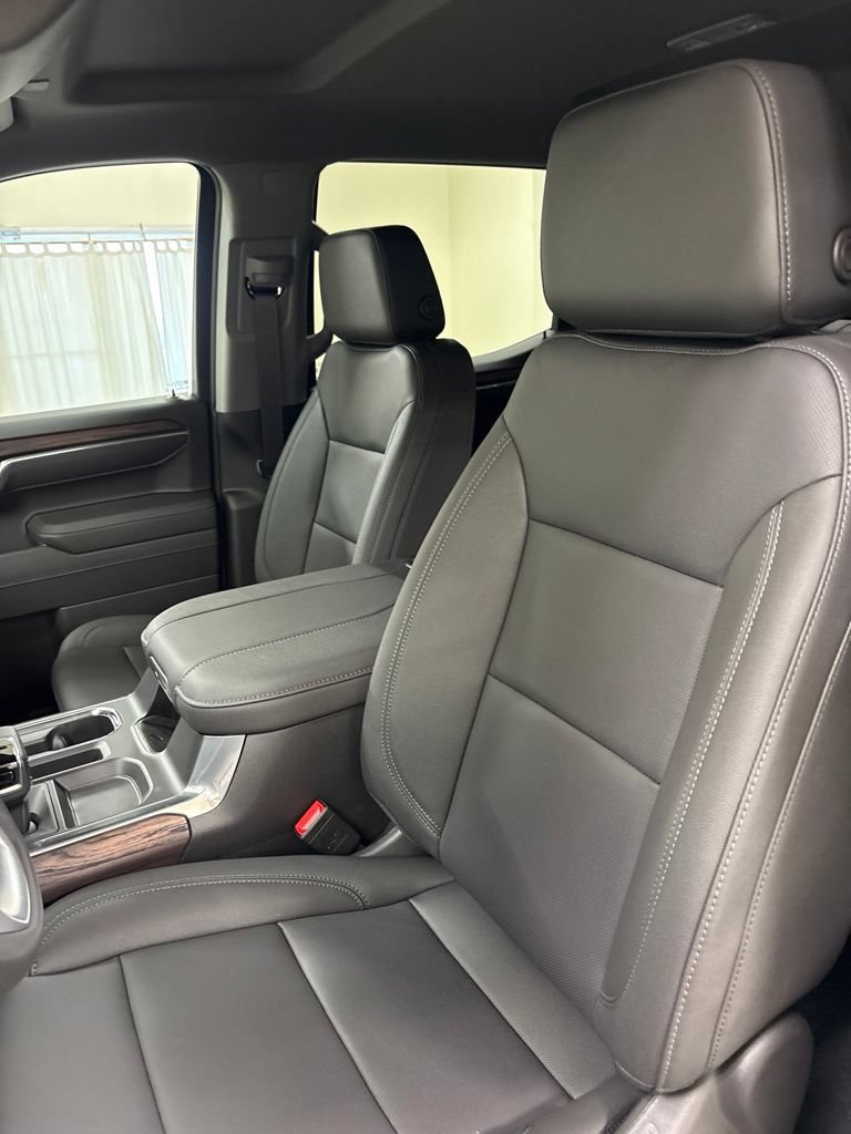 2026 GMC Sierra 1500 SLT - Photo 17