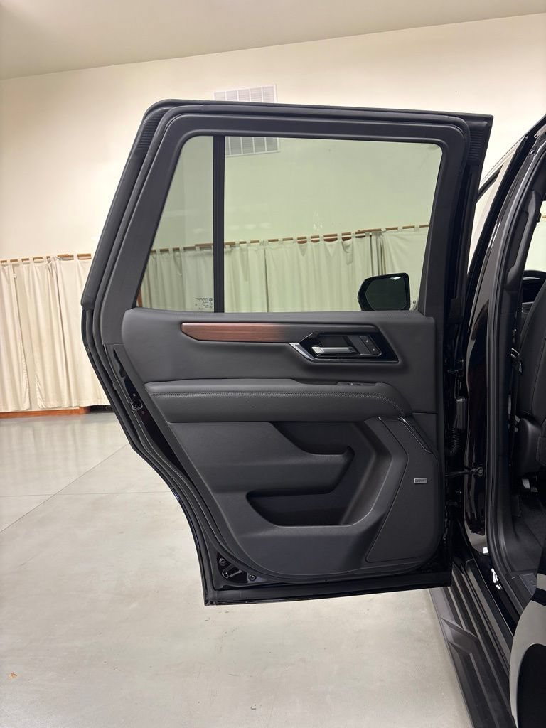 2026 GMC Yukon Denali - Photo 26