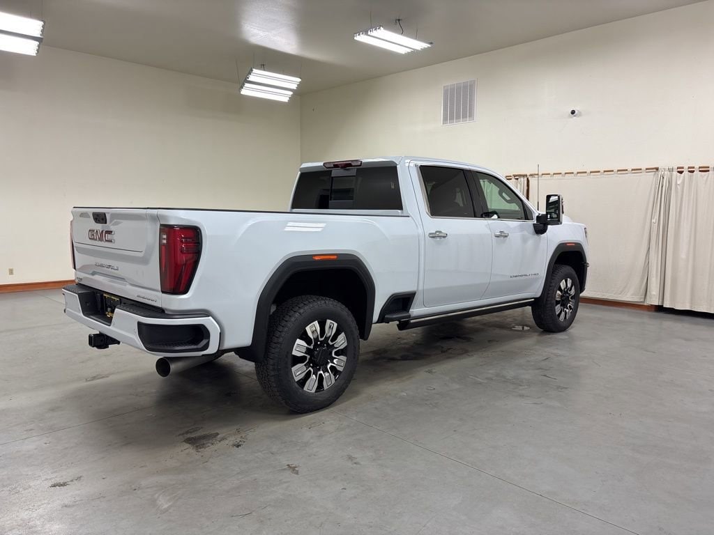 2026 GMC Sierra 2500HD Denali - Photo 8
