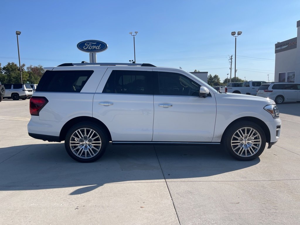 2024 Ford Expedition Limited photo 2