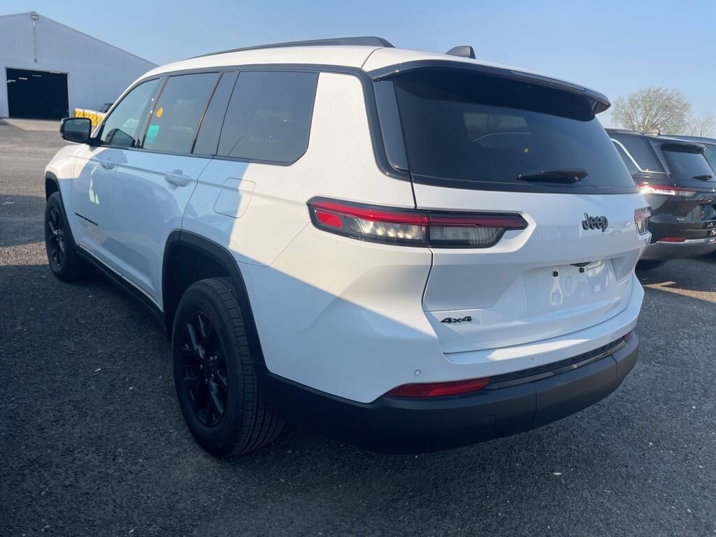 Used 2024 Jeep Grand Cherokee L Altitude