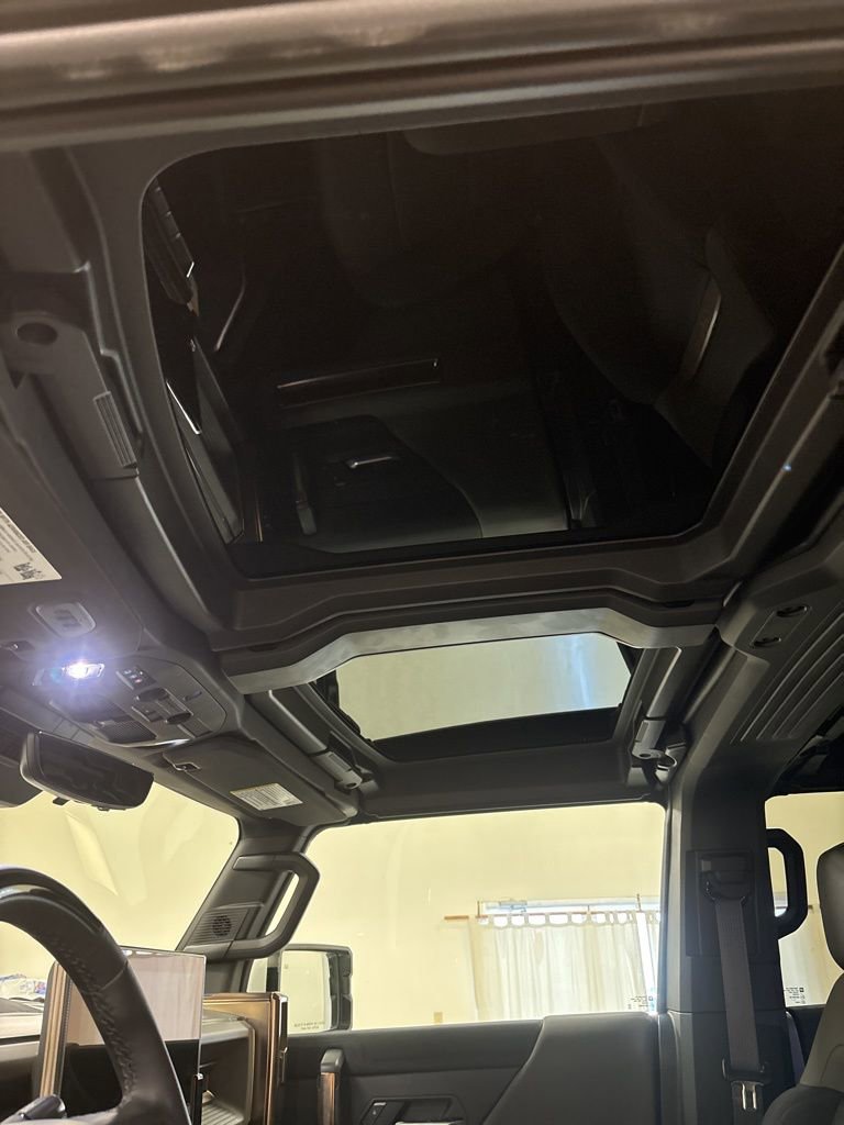 2025 GMC HUMMER EV 3X - Photo 18