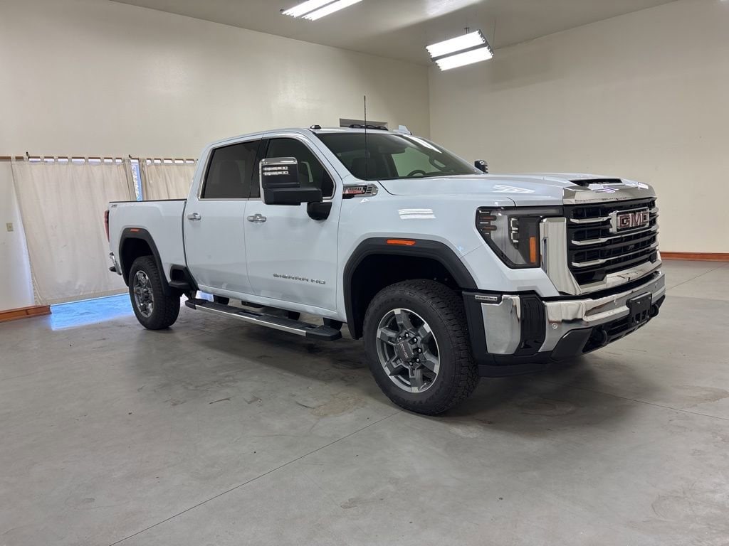 2026 GMC Sierra 2500HD SLT - Photo 2