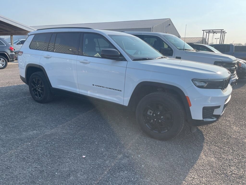 Used 2024 Jeep Grand Cherokee L Altitude