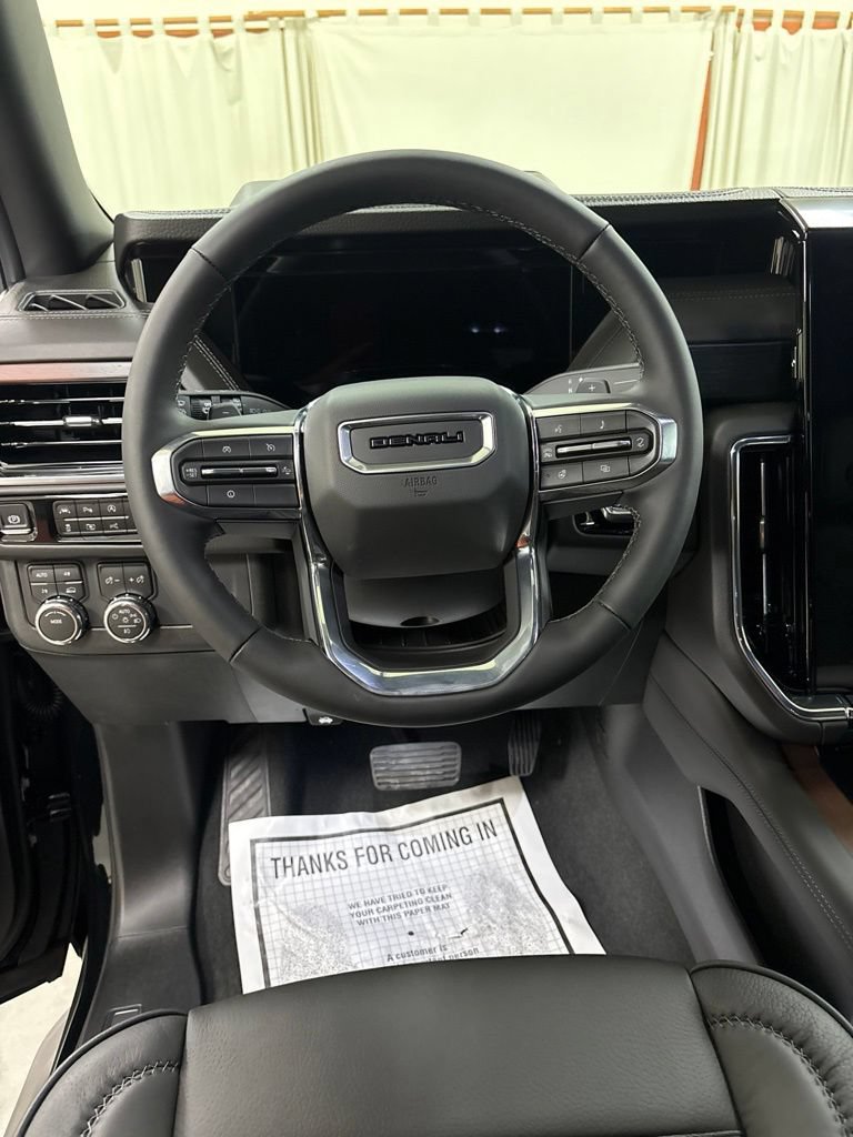2026 GMC Yukon Denali - Photo 14