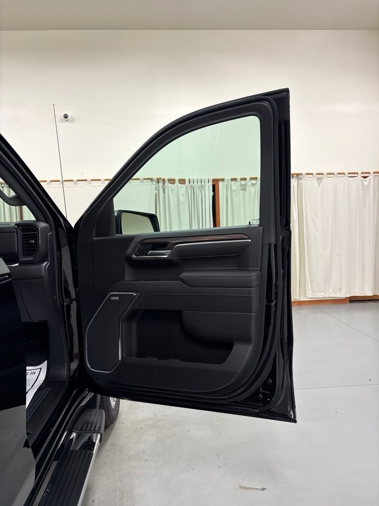 2026 GMC Sierra 1500 SLT - Photo 24