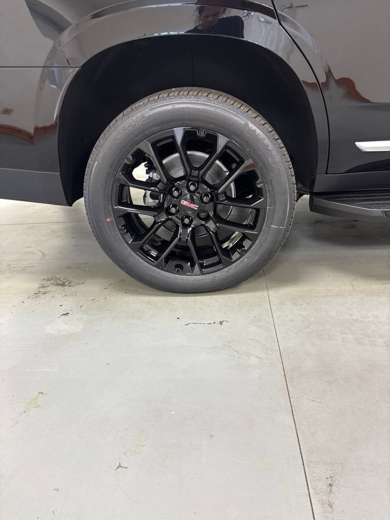2026 GMC Yukon Denali - Photo 34