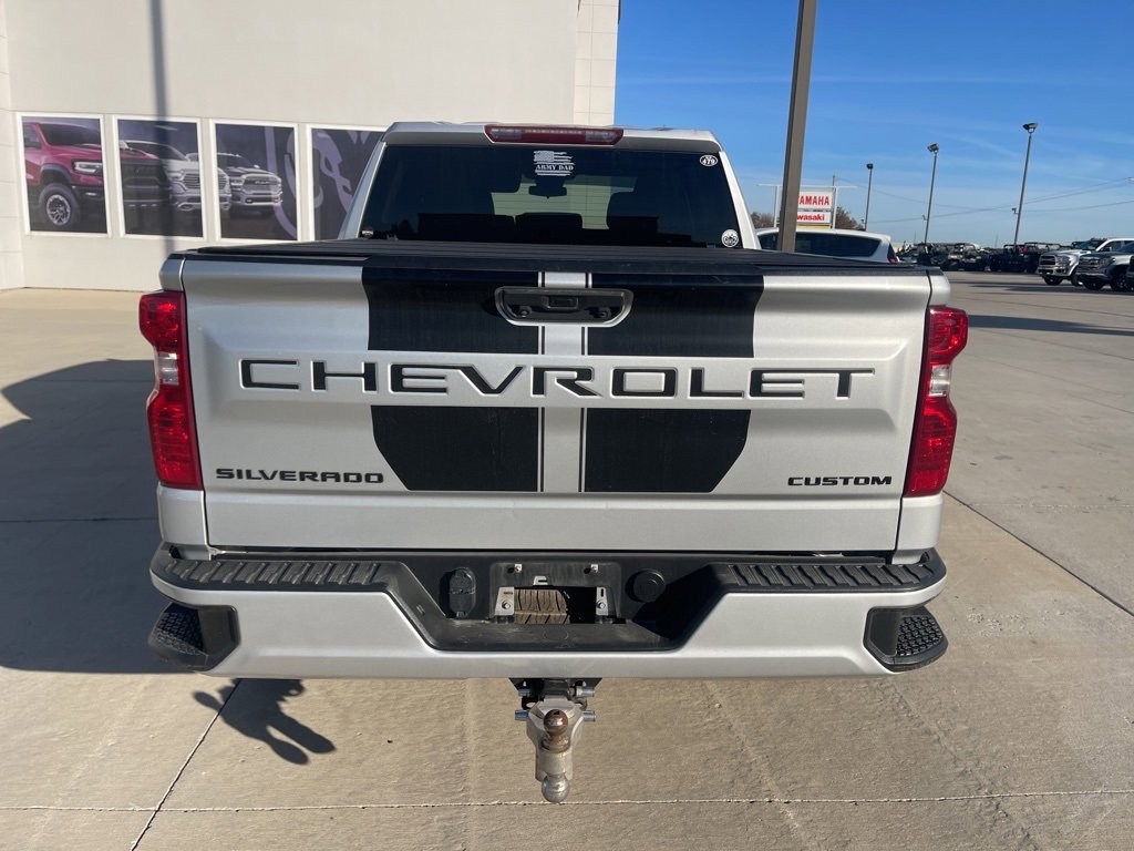 2022 Chevrolet Silverado 1500 Custom photo 4