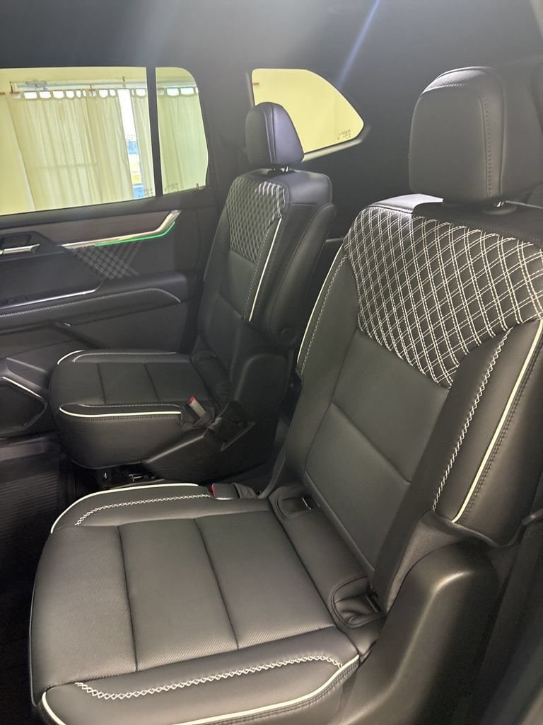 2026 GMC Acadia Denali - Photo 20