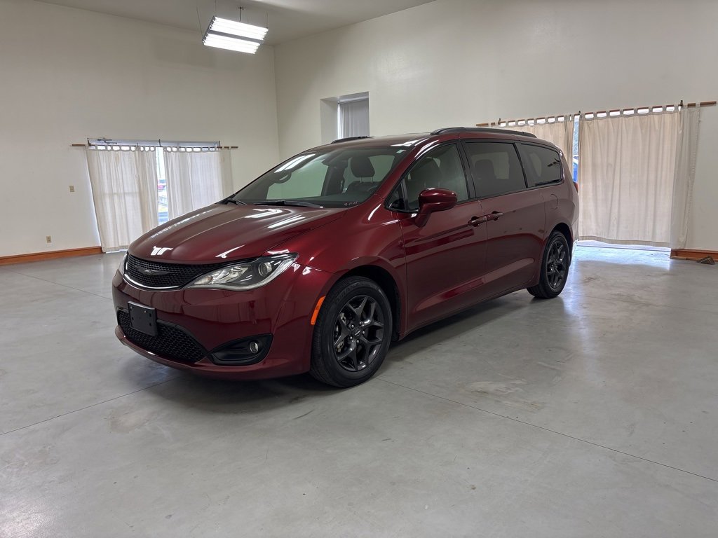 2019 Chrysler Pacifica Touring Plus photo 4