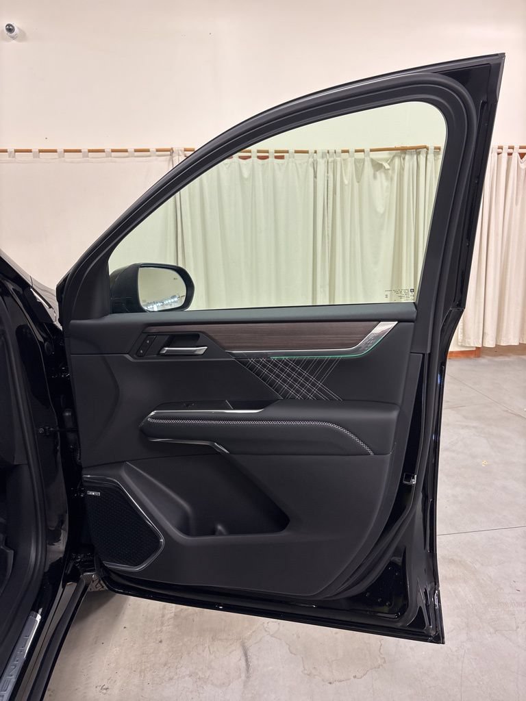 2026 GMC Acadia Denali - Photo 33