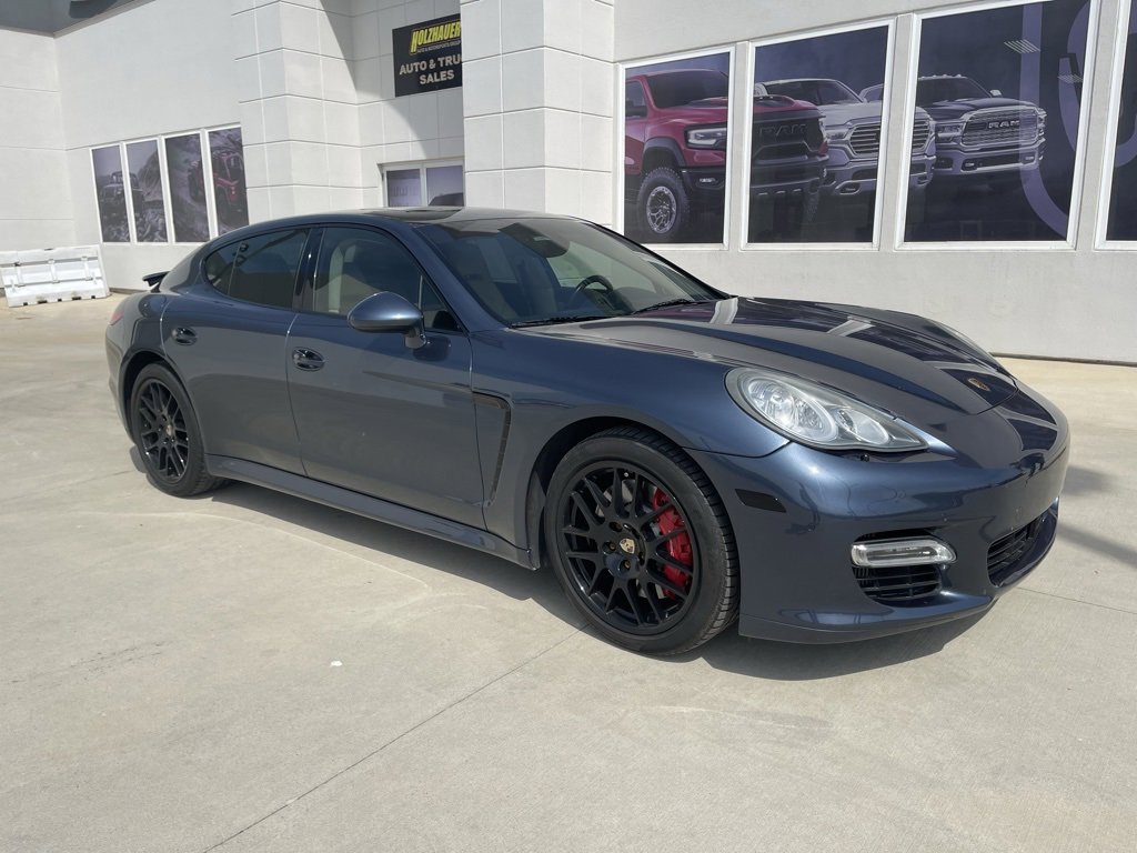 2010 Porsche Panamera Turbo photo 2