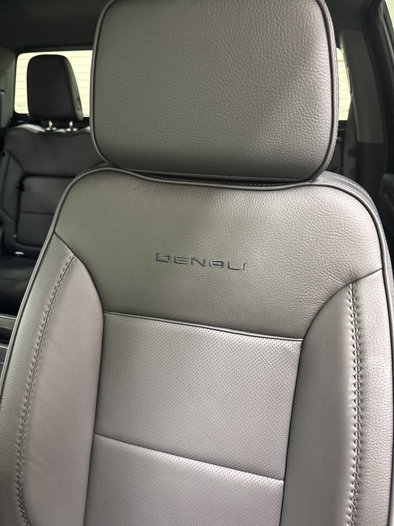 2026 GMC Sierra 2500HD Denali - Photo 17