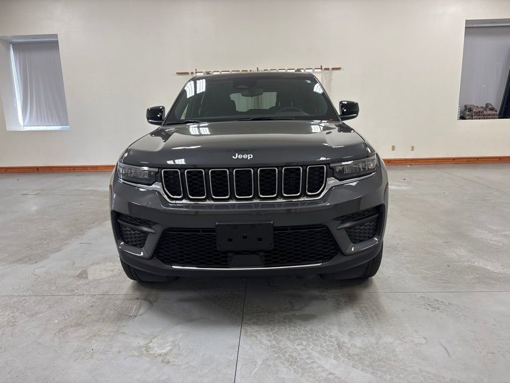 Used 2024 Jeep Grand Cherokee Laredo X