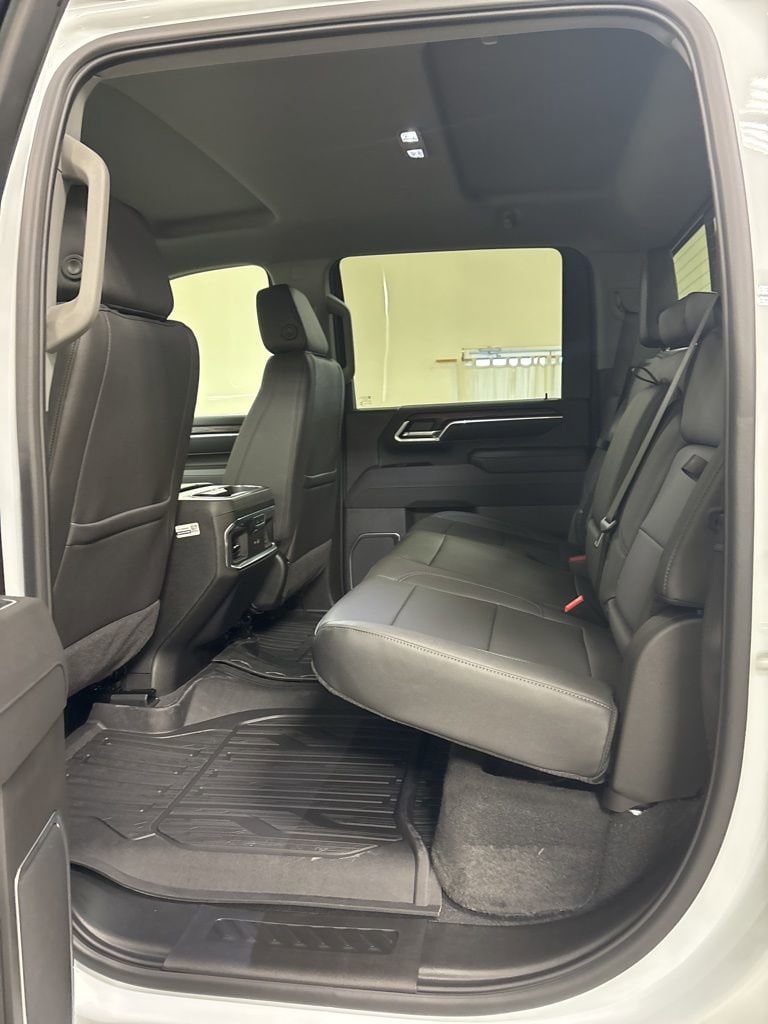 2026 GMC Sierra 2500HD SLT - Photo 23