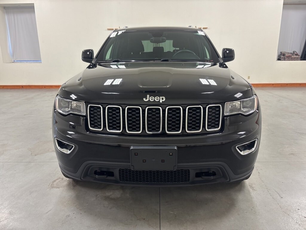 Used 2017 Jeep Grand Cherokee Laredo