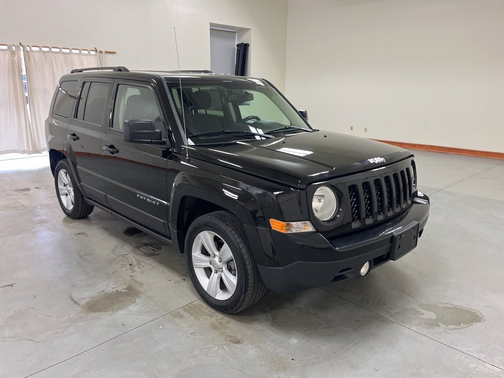 2015 Jeep Patriot Latitude photo 2