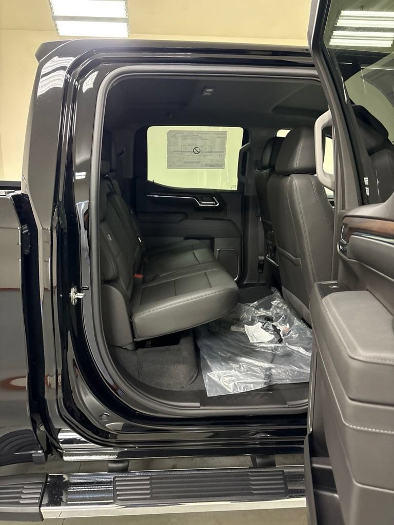 2026 GMC Sierra 1500 SLT - Photo 25