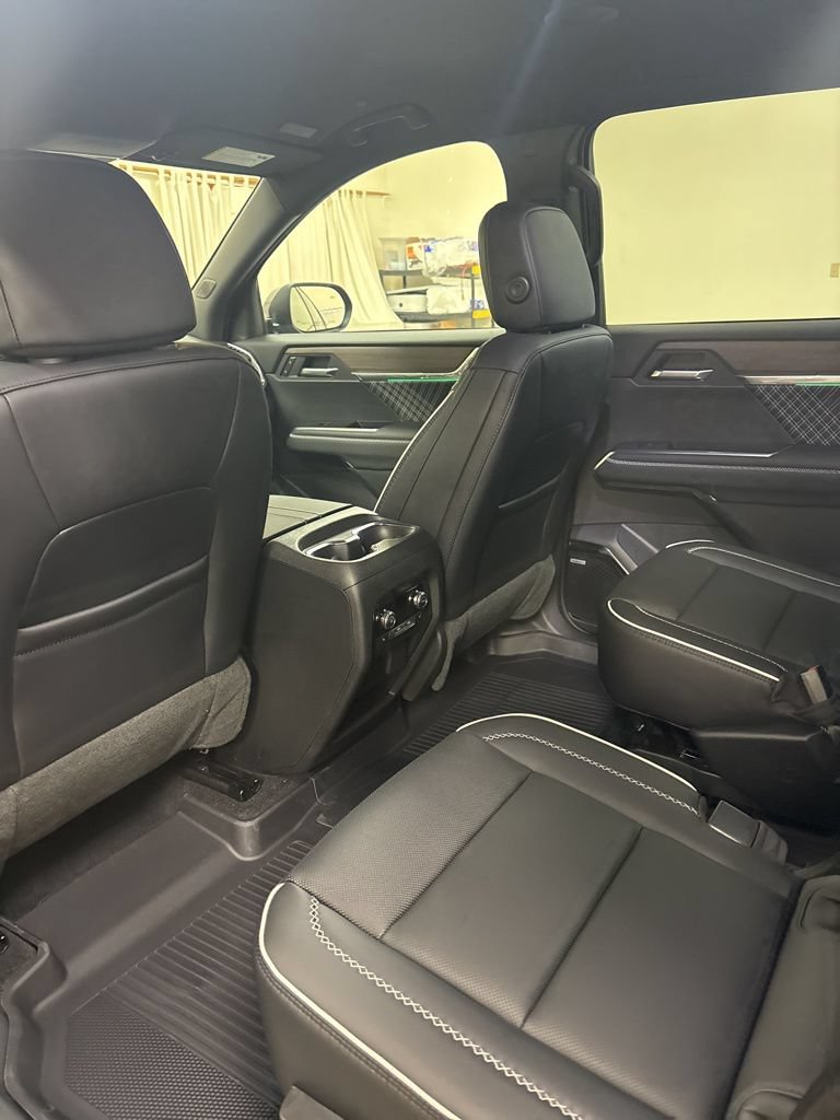 2026 GMC Acadia Denali - Photo 21