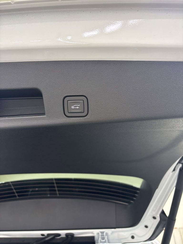 2026 GMC Acadia Elevation - Photo 28