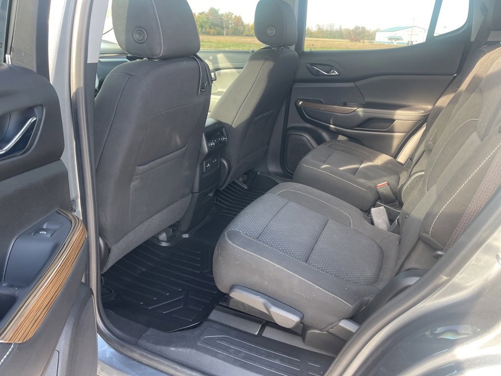 2021 Gmc Acadia SLE photo 3