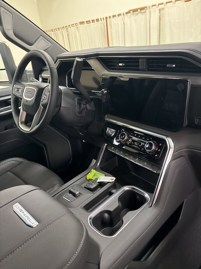 2026 GMC Sierra 2500HD Denali - Photo 33