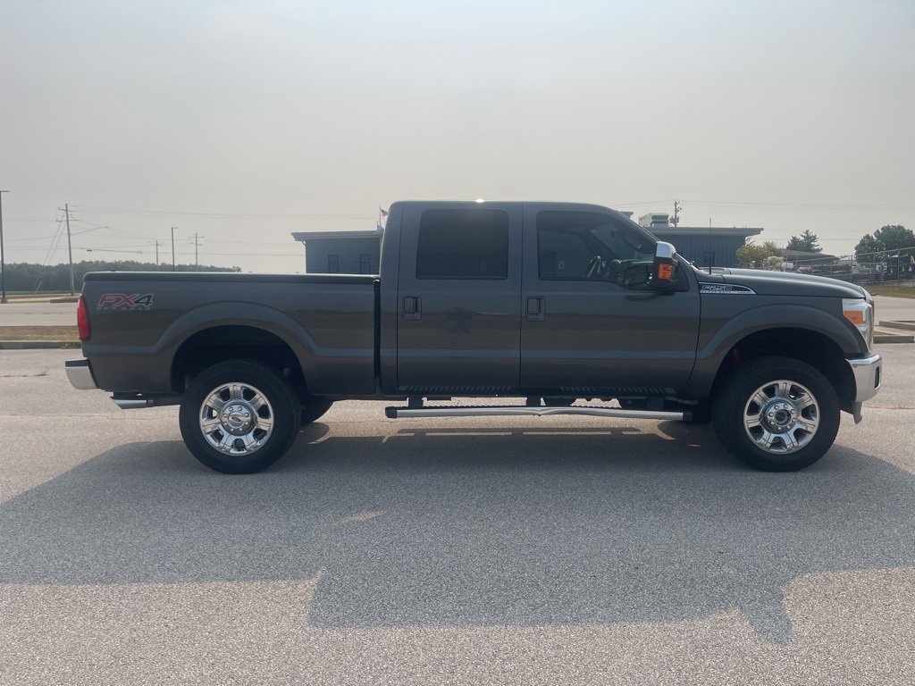 2015 Ford F-250 Lariat photo 2