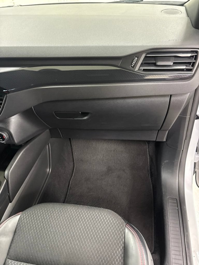 2025 Ford Escape ST-Line Select - Photo 26